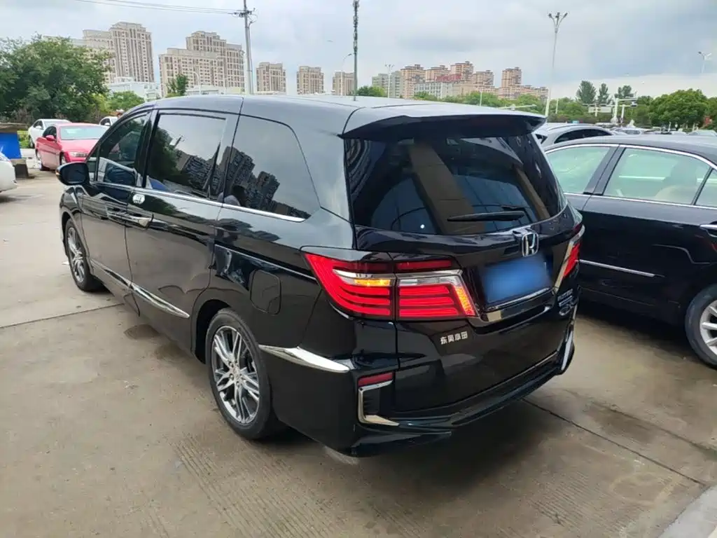 Honda Elysion 2019 2.0L Luxury