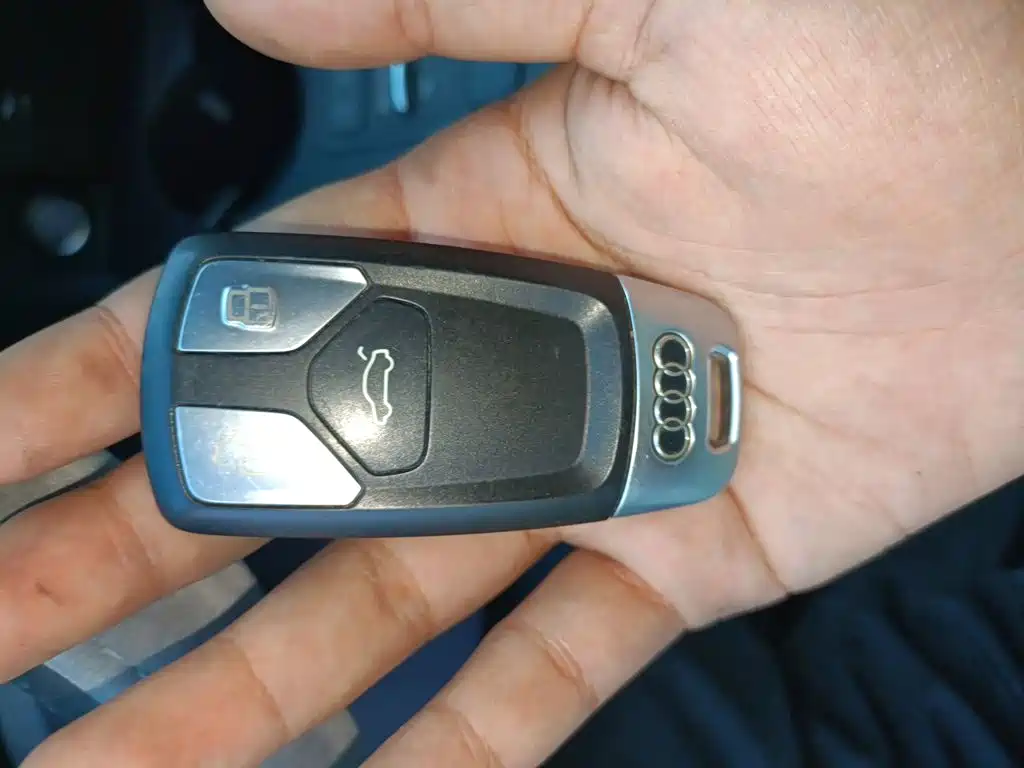Audi A4L — миниатюра 12