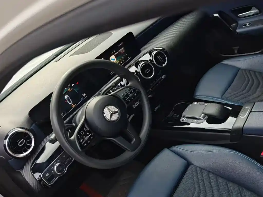 Mercedes-Benz A-Class A 2022 A 180 L