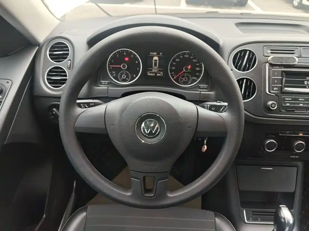 Volkswagen Tiguan — миниатюра 11