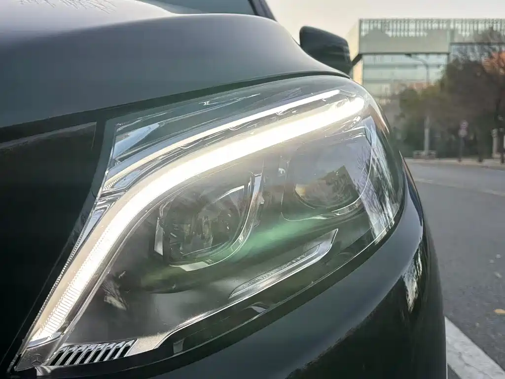 MERCEDES-BENZ GLE AMG