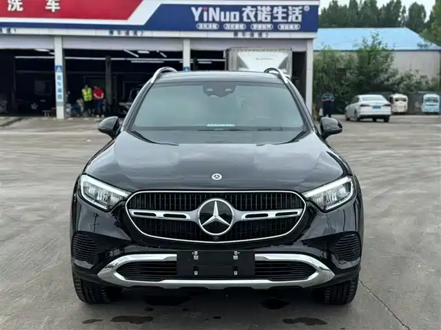 Mercedes-Benz GLC 2026 GLC 260 L 4 MATIC — фото 1