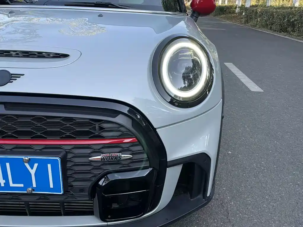 MINI JCW