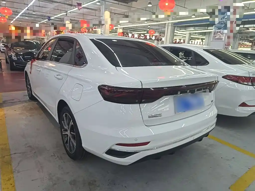 Geely Emgrand — миниатюра 5