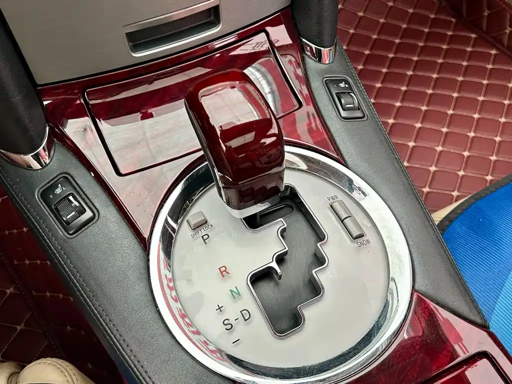 Toyota Reiz — миниатюра 11