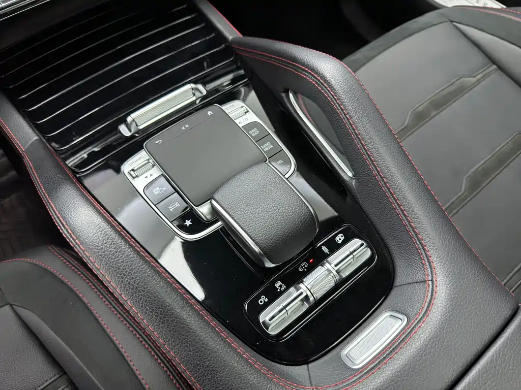 MERCEDES-BENZ GLE COUPE AMG