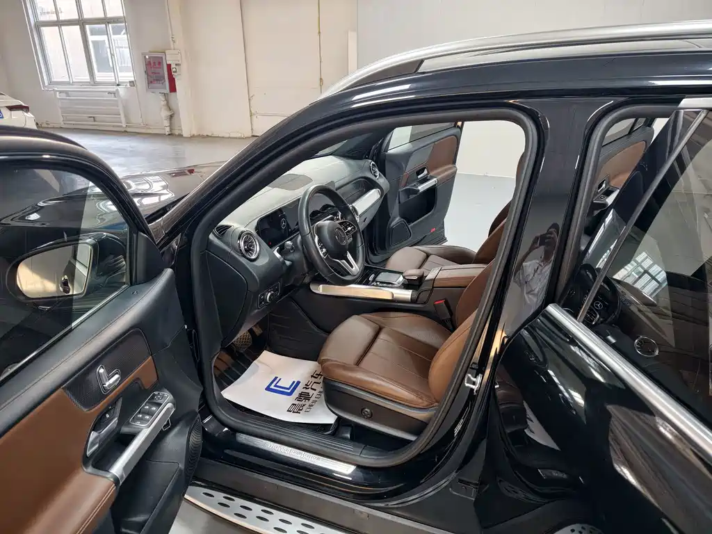 Mercedes-Benz GLB — миниатюра 15