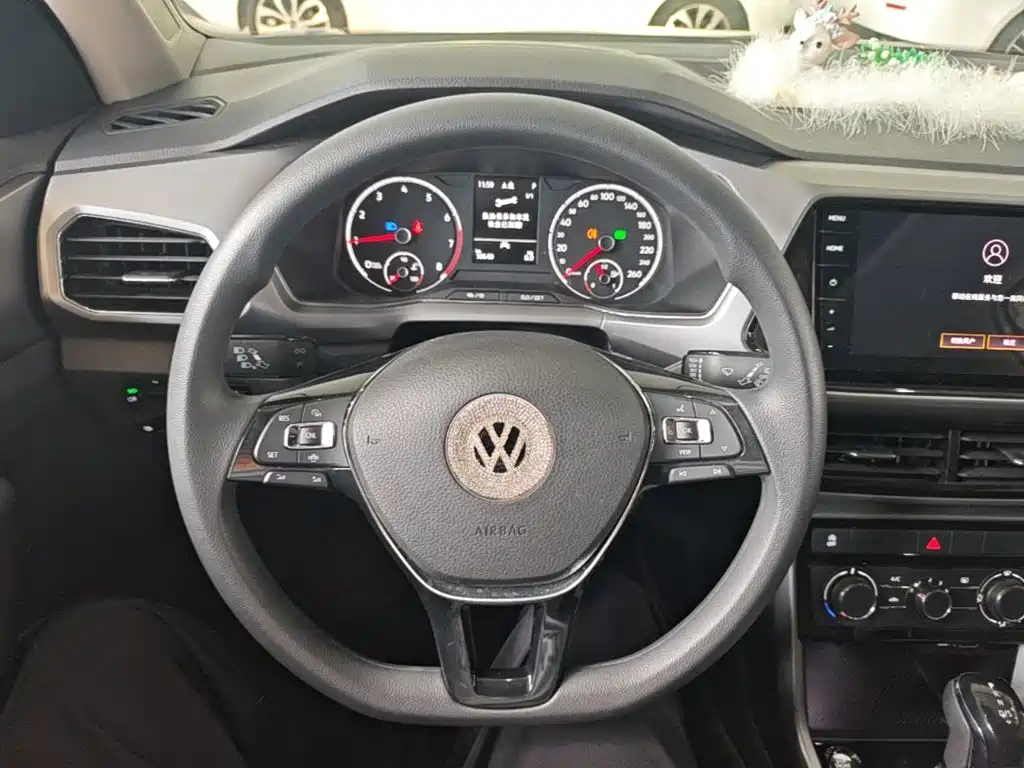 Volkswagen T-Cross — миниатюра 11