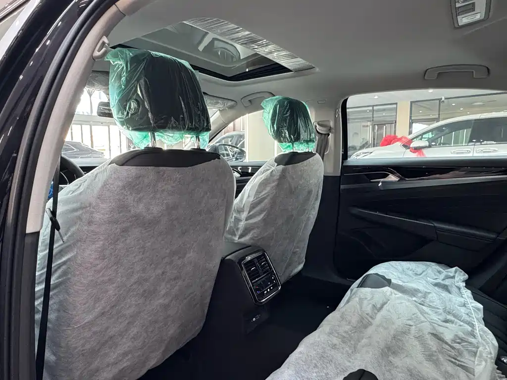 VOLKSWAGEN PASSAT NEW ENERGY