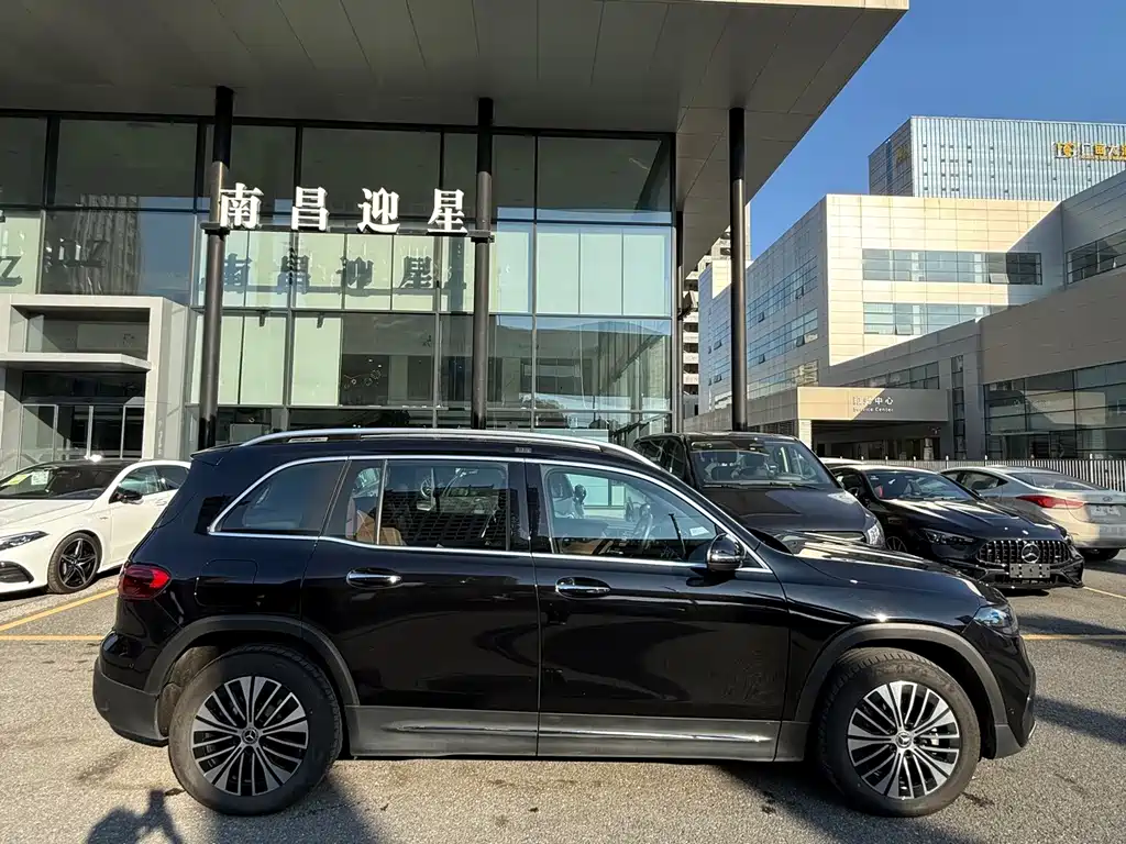 Mercedes-Benz EQB — миниатюра 3