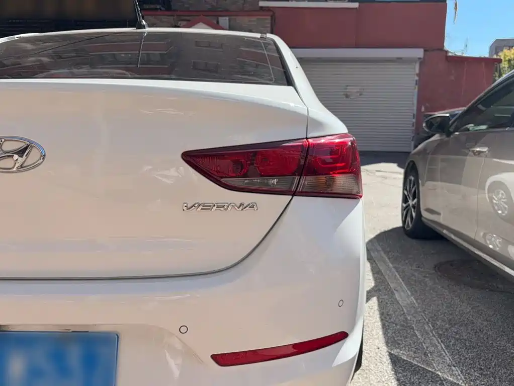 Hyundai Verna — миниатюра 11