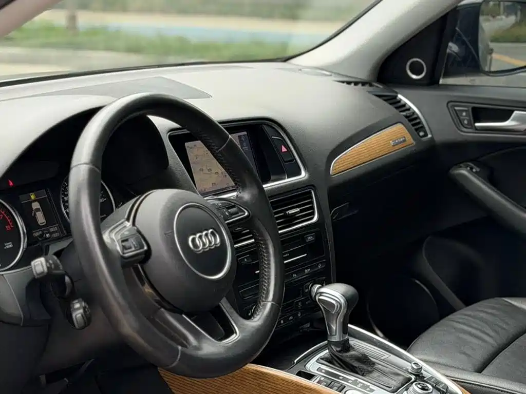 Audi Q5 — миниатюра 2
