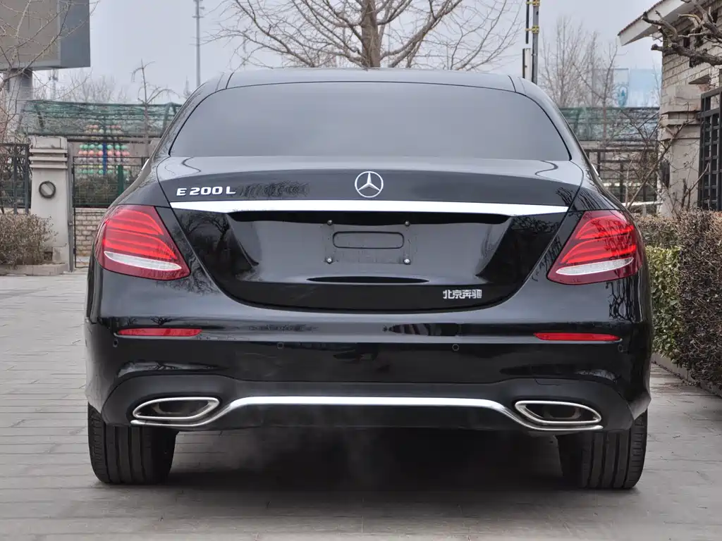 MERCEDES-BENZ E CLASS