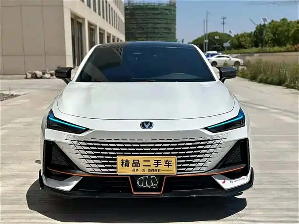 Changan UNI-V 2022 1.5T
