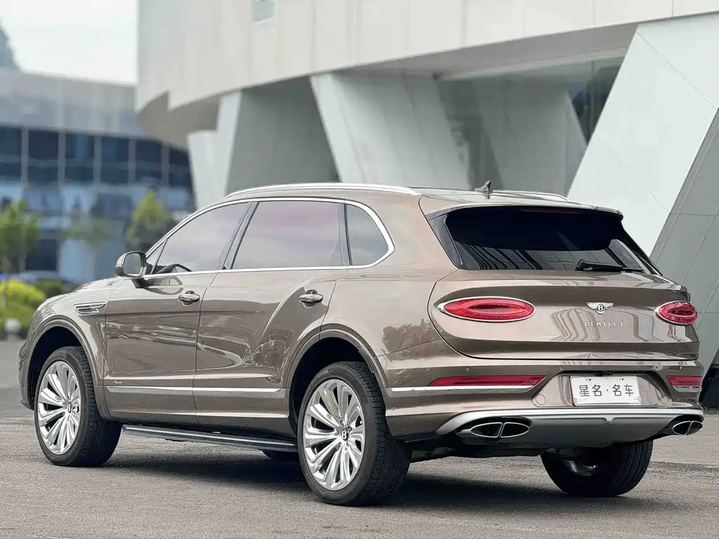 Bentley Bentayga — миниатюра 24
