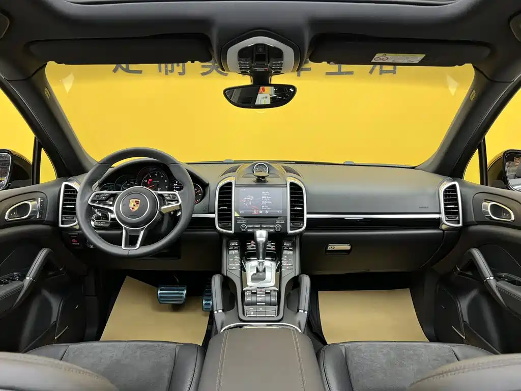 Porsche Cayenne — миниатюра 34