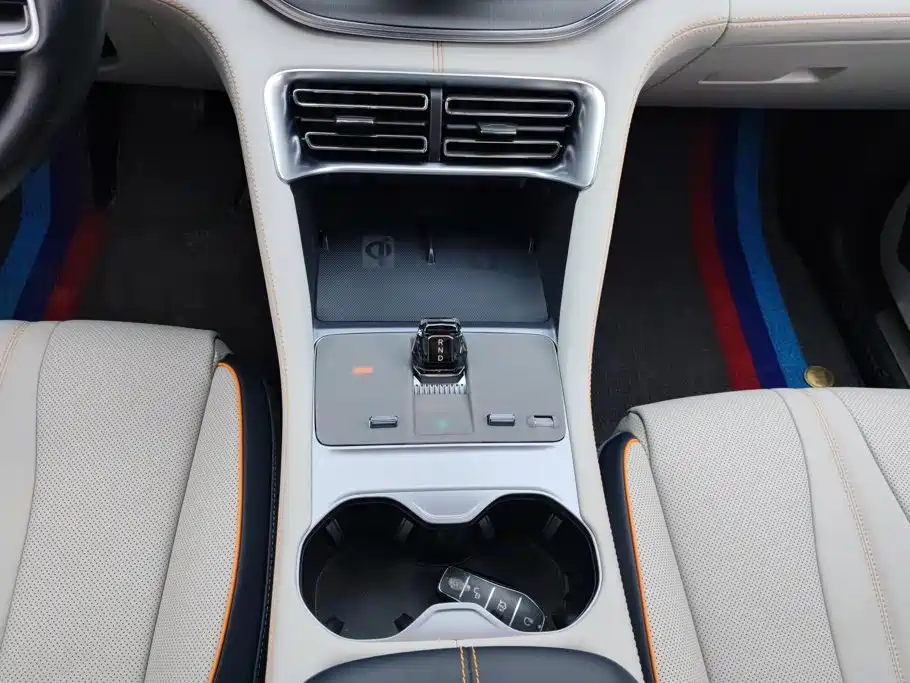BYD PLUS New Energy — миниатюра 16