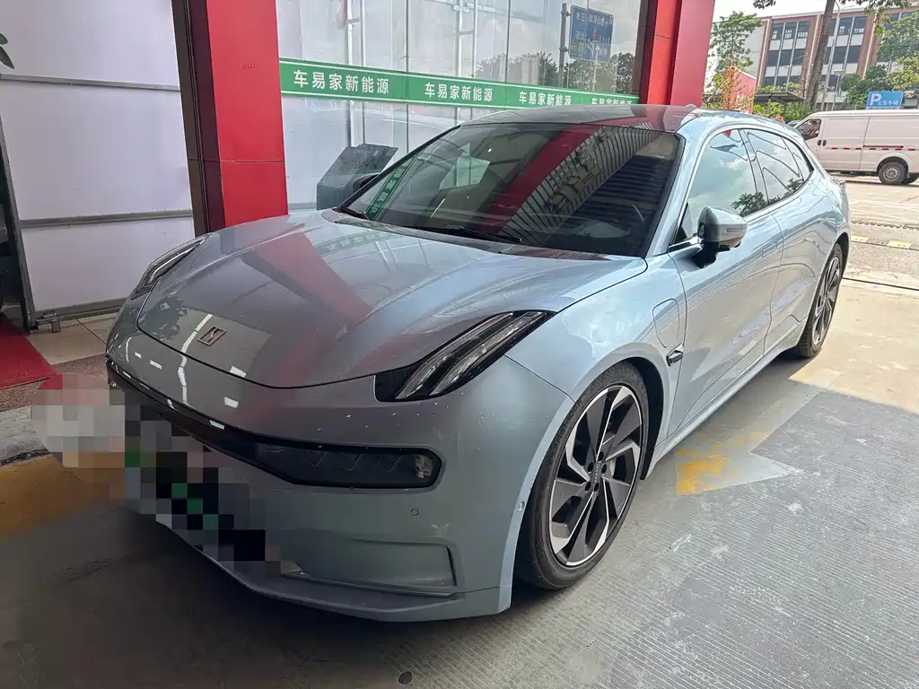 Zeekr 001