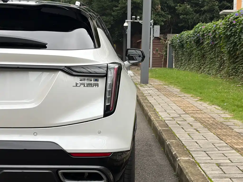 Cadillac GT4 — миниатюра 11