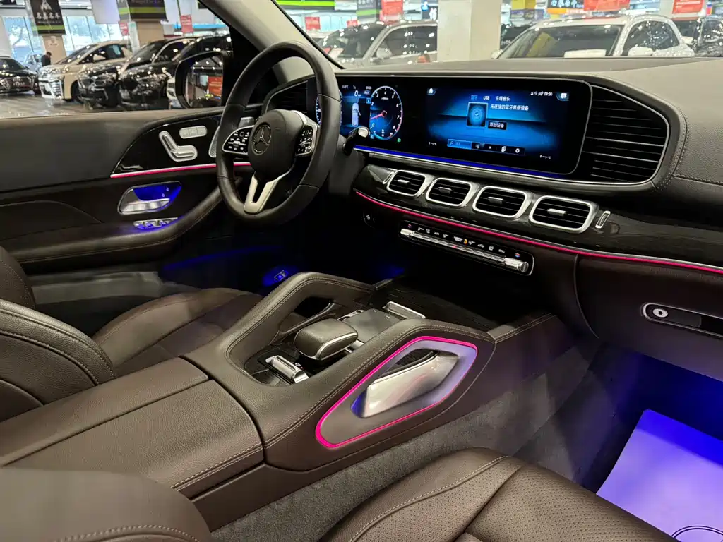 Mercedes-Benz GLE (Import) — миниатюра 24