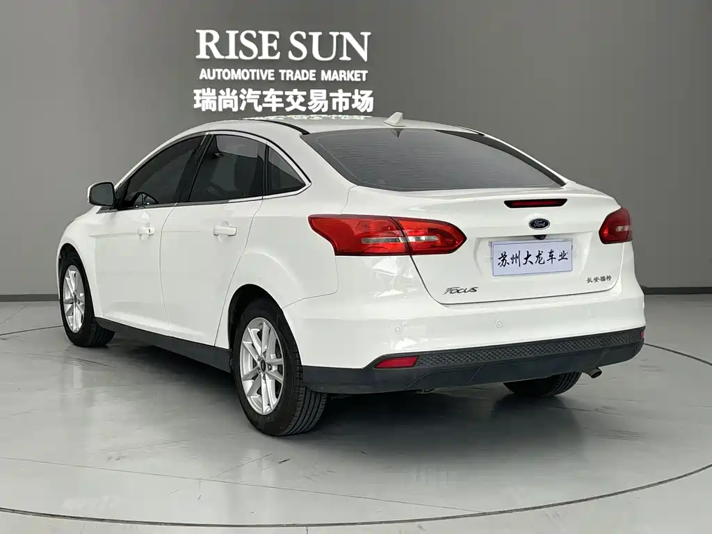 Ford Focus — миниатюра 10