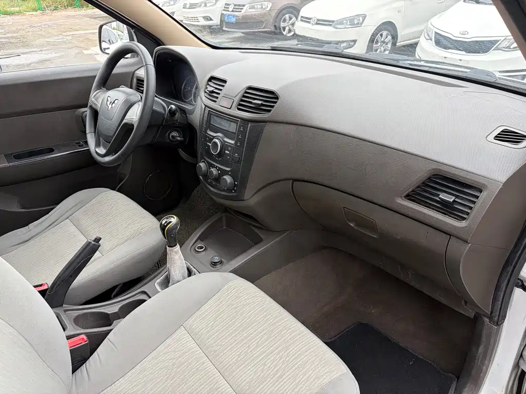 Wuling Hongguang — миниатюра 15
