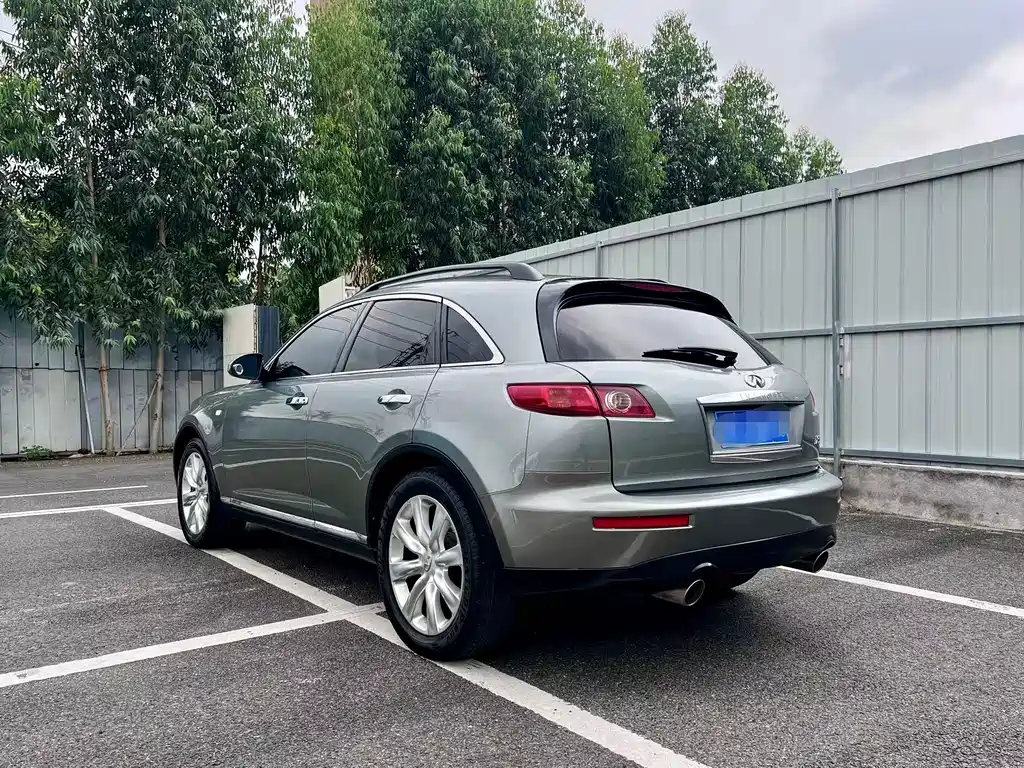 Infiniti FX — миниатюра 6