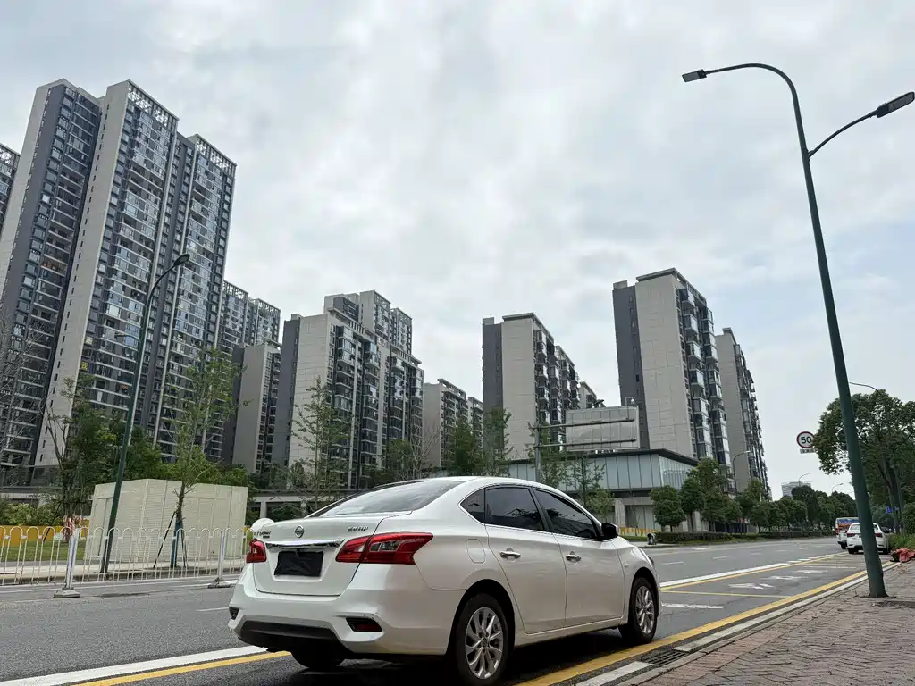 Nissan Sylphy 2022 1.6XE CVT Comfort