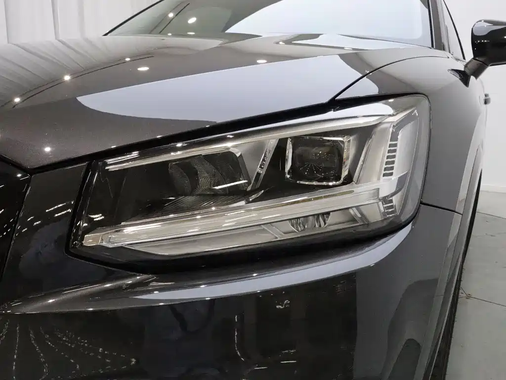 Audi Q2L — миниатюра 9
