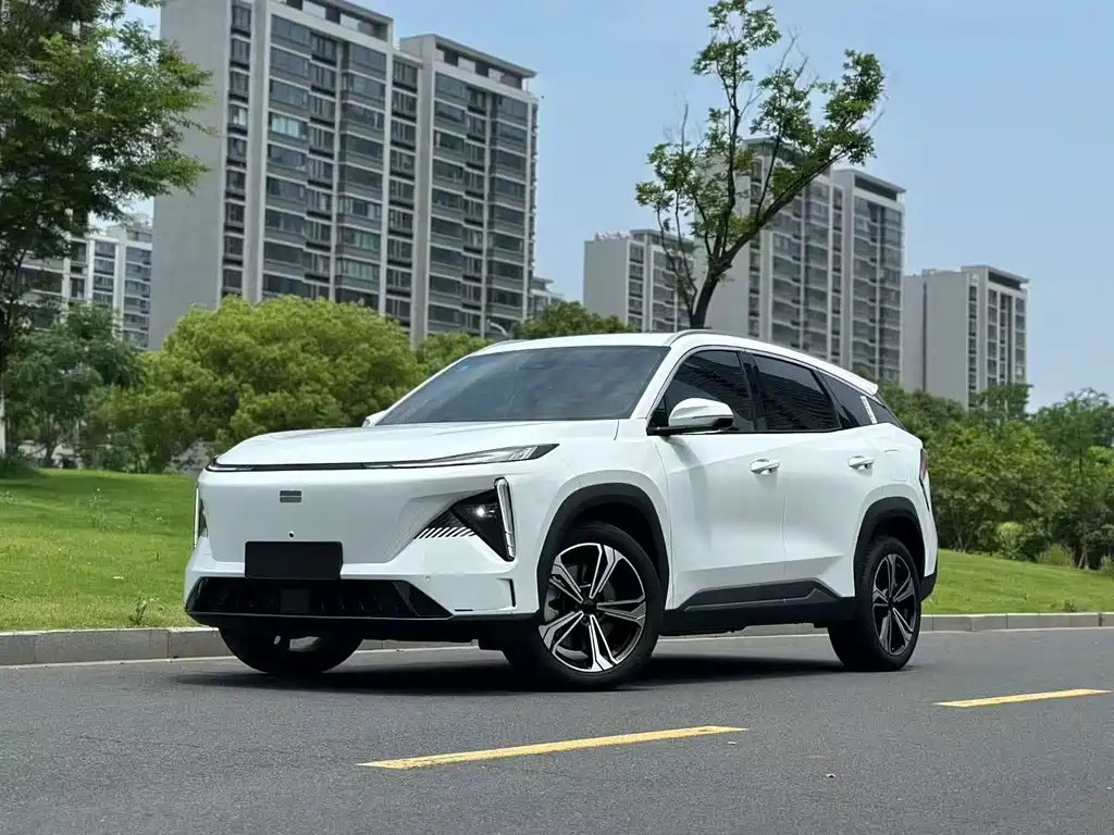 Geely Galaxy L7