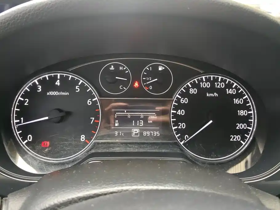 Nissan Tiida — миниатюра 11