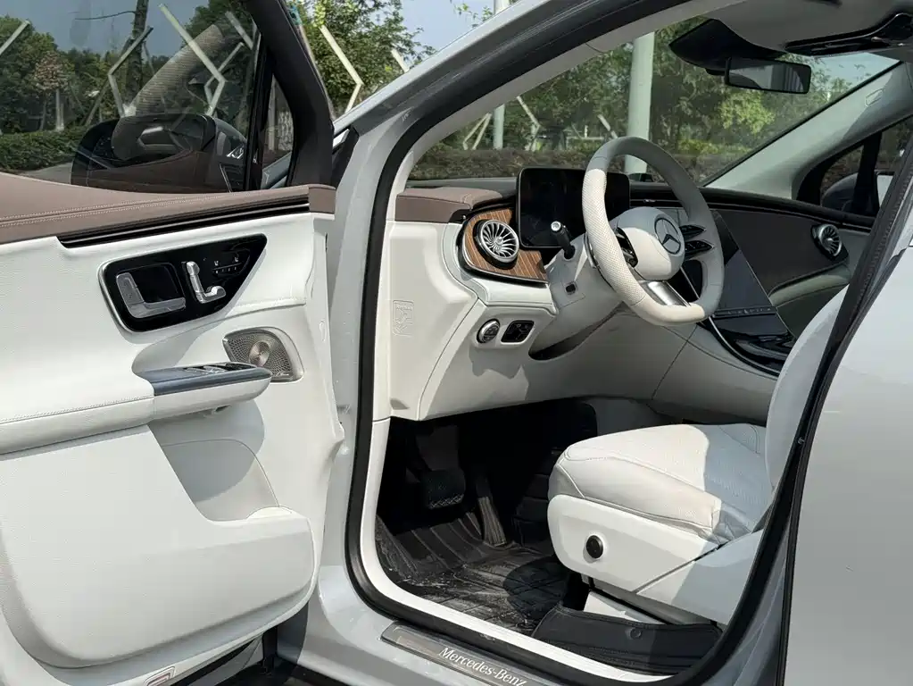 Mercedes-Benz EQE SUV 2023 350 4MATIC Luxury