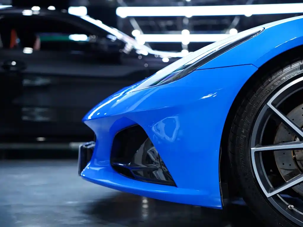 Lotus Emira — миниатюра 12