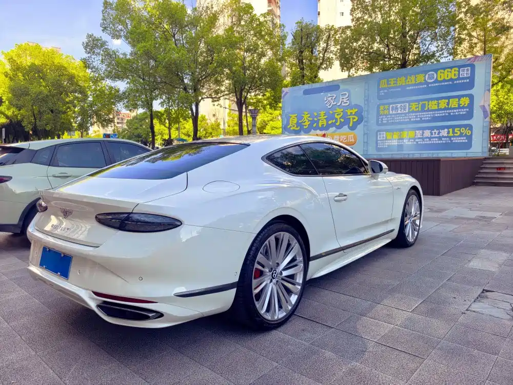 Bentley Continental PHEV — миниатюра 7