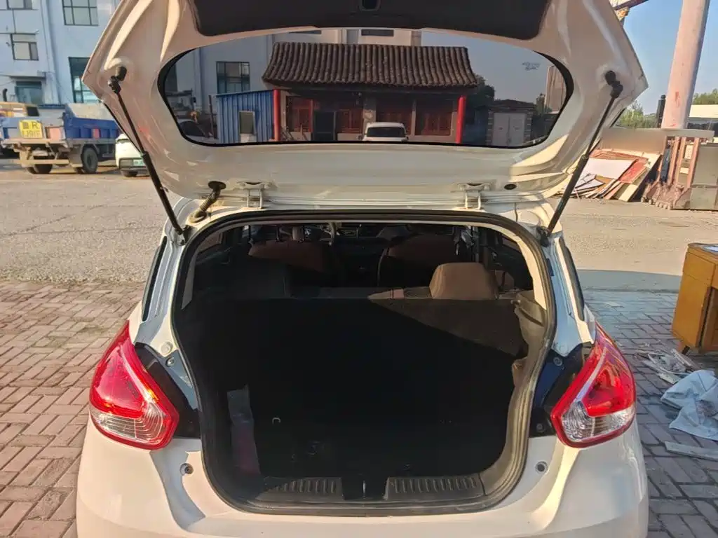Baojun 310 — миниатюра 19