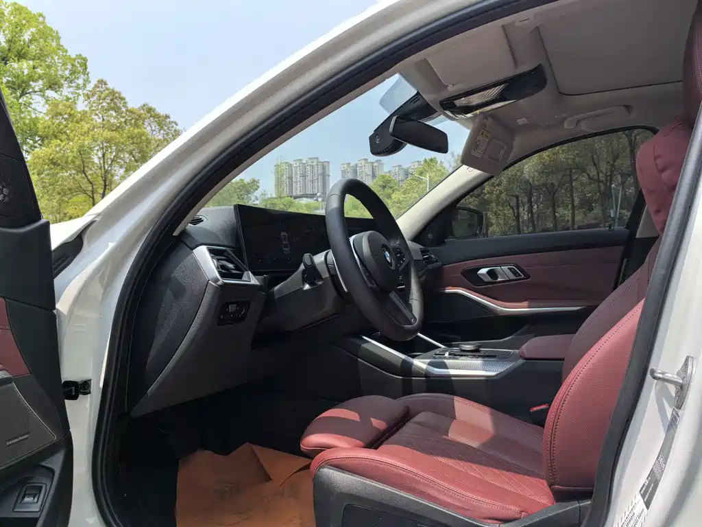 BMW 3 Series — миниатюра 7