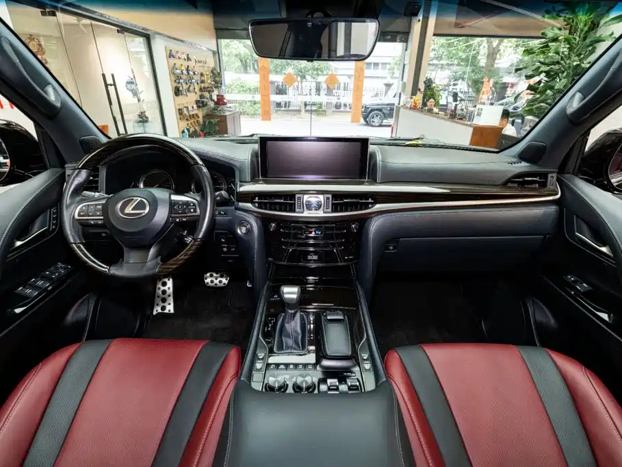 Lexus LX — миниатюра 7