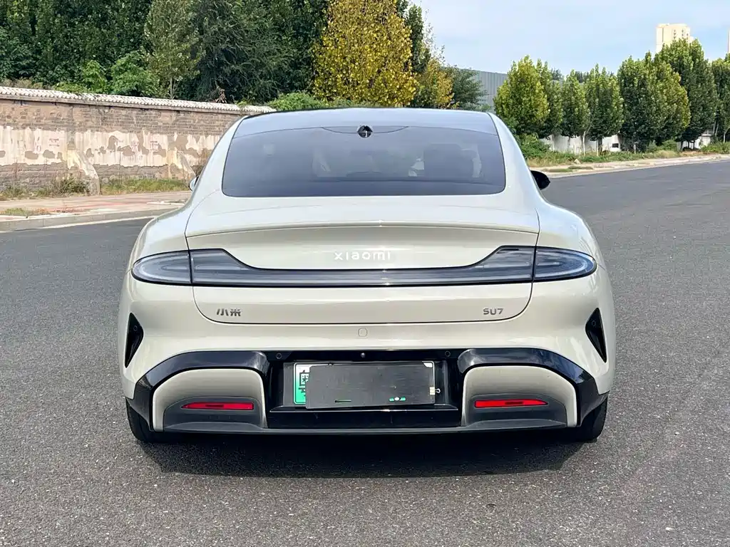 Xiaomi SU7 — миниатюра 10