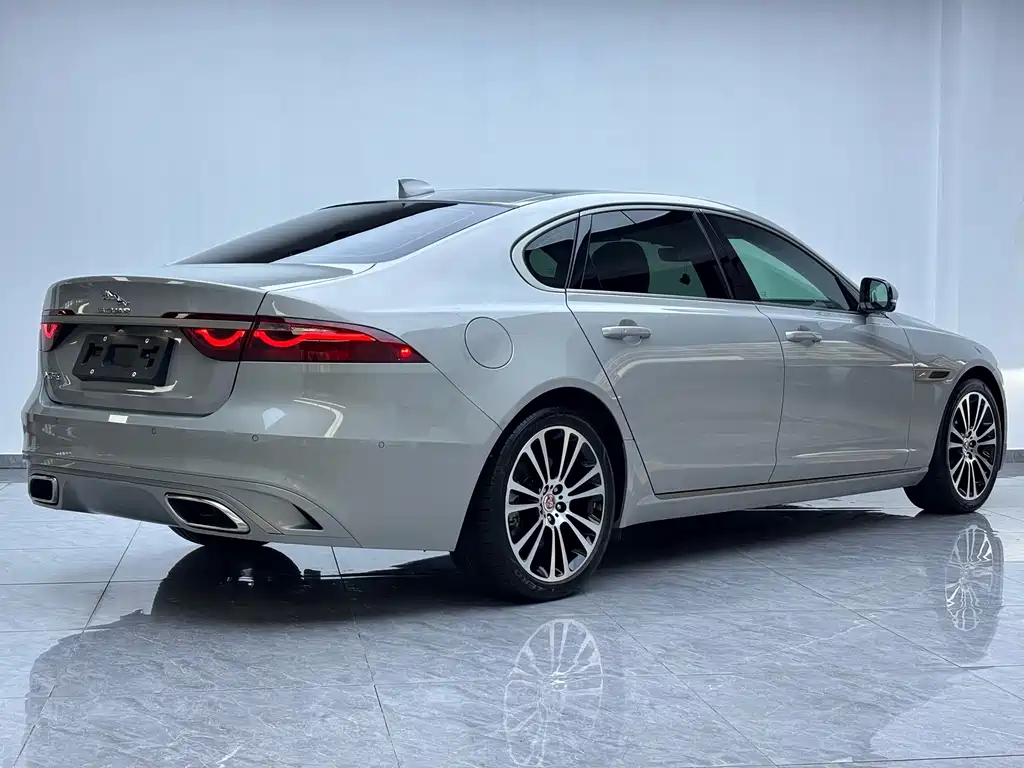 Jaguar XFL — миниатюра 17