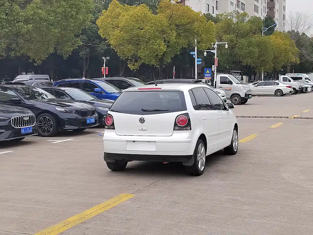 Volkswagen Polo — миниатюра 8