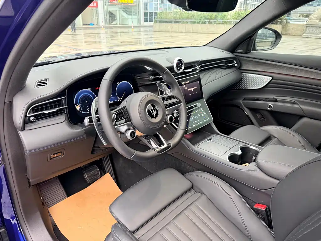Maserati Grecale — миниатюра 11