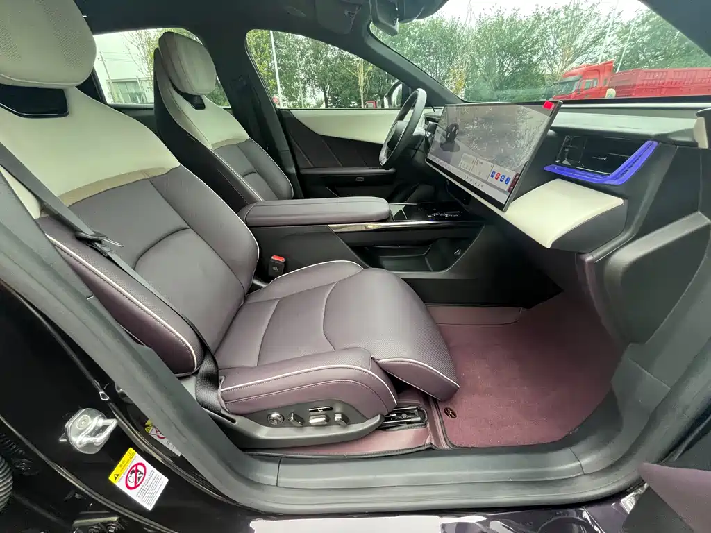Mazda EZ-60 — миниатюра 14