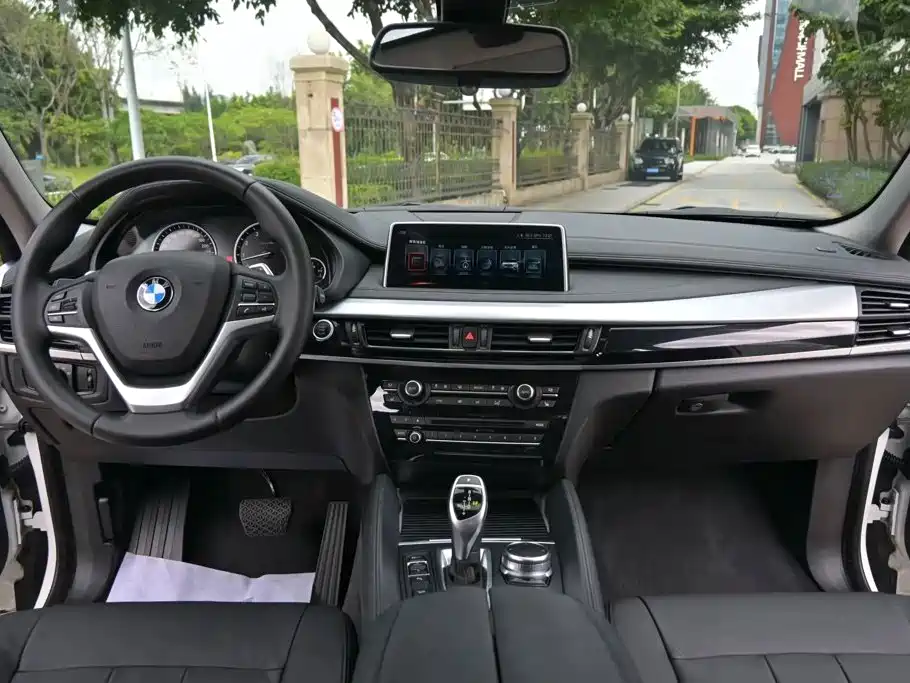 BMW X6 — миниатюра 4