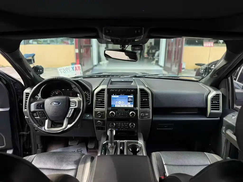 Ford F-150 Raptor — миниатюра 8