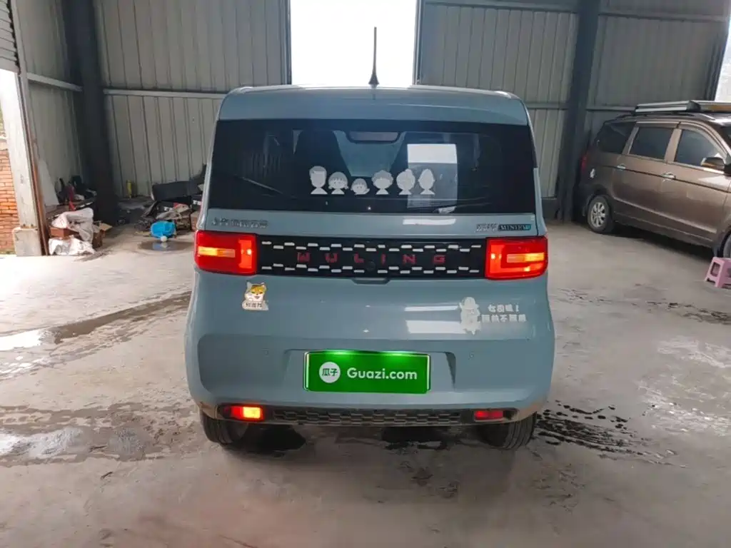 Wuling MINIEV — миниатюра 6