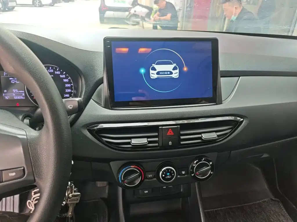 Hyundai Elantra — миниатюра 13