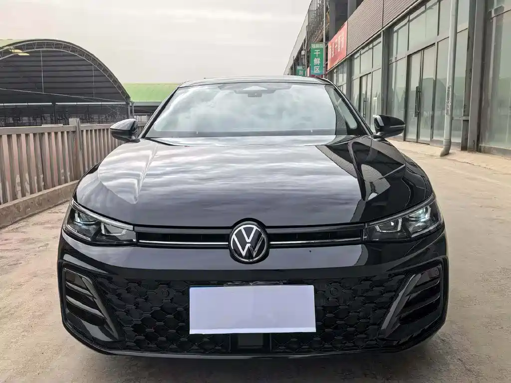 Volkswagen Passat 2025 Pro 380TSI