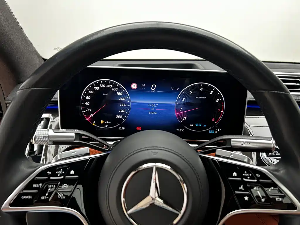 Mercedes-Benz S-Class — миниатюра 10