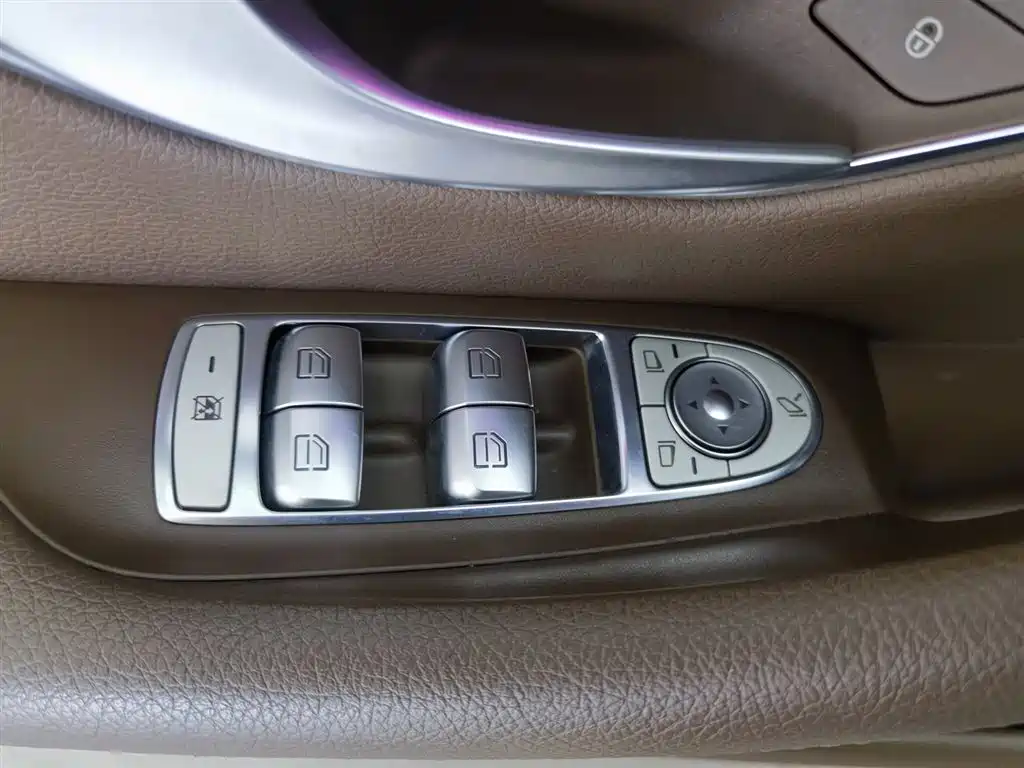 Mercedes-Benz E-Class E 2022 E 300 L Fashion