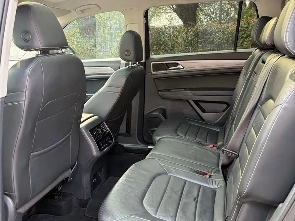 Volkswagen Teramont — миниатюра 2
